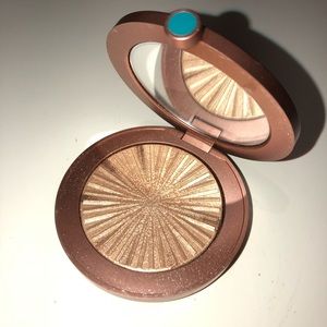 Estée Lauder Heat Wave Highlighter